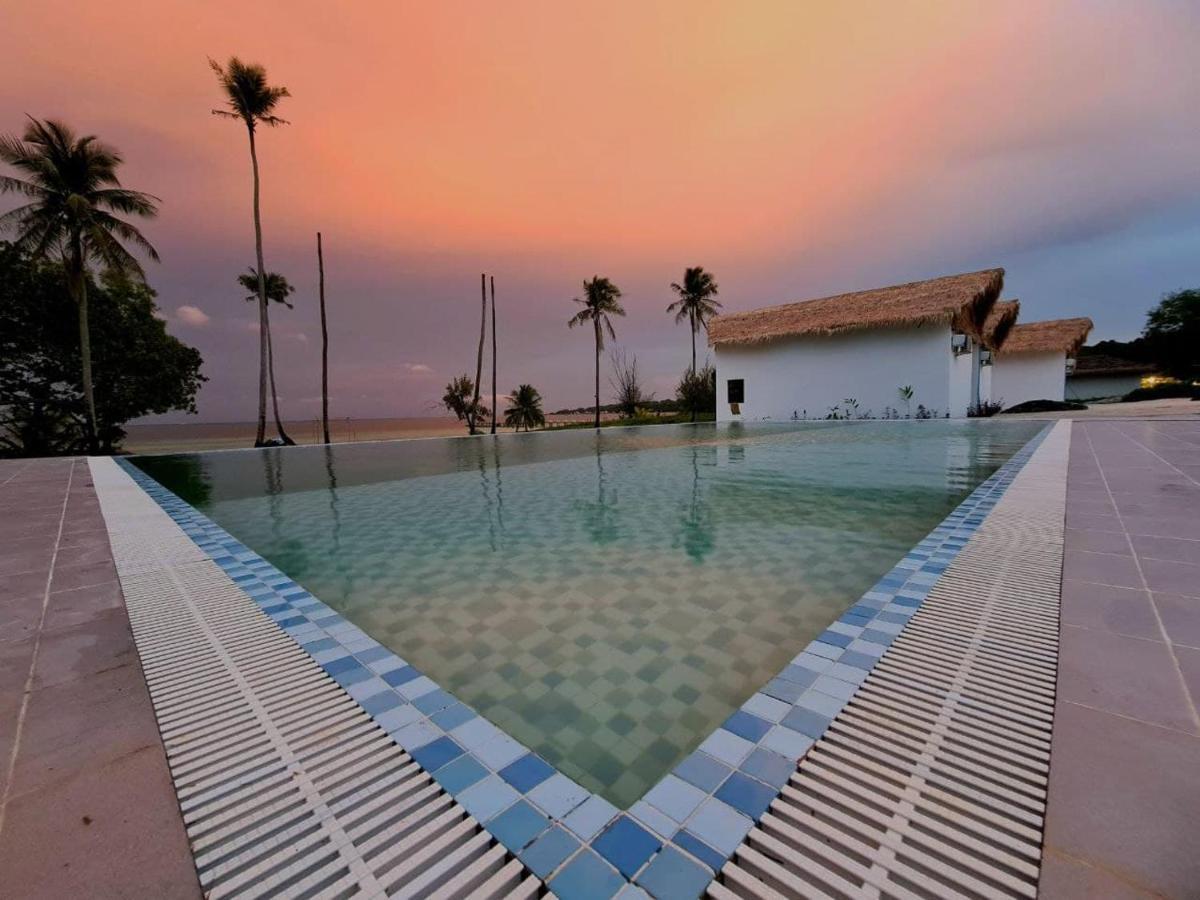 Luna Koh Rong Hotell Pagoda Beach Eksteriør bilde